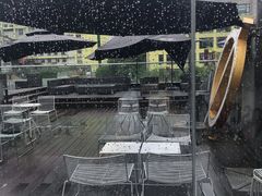 -UNI UNI(环亚凯瑟琳店)