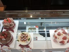 -花花卷卷·鲜食蛋糕(静安久光百货店)