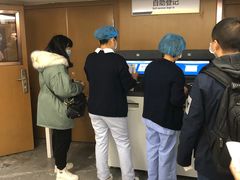 -上海外服