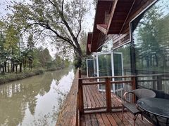 -上海怡沁园度假酒店