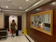 -维也纳酒店(罗湖口岸国贸东门店)