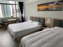 -吾遇酒店(深圳火车站罗湖口岸店)
