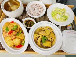 -臻康乃馨月子中心(集美店)