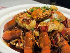 -肥肥虾庄·金牌油焖大虾(汉街SKP店)
