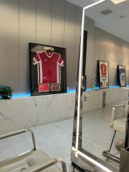 -PE SALON