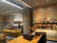 -星巴克臻选(嘉兴海宁银泰城店)