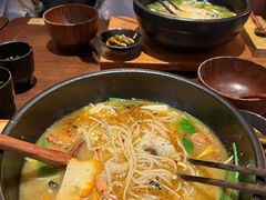 -银米·云南传统过桥米线(双廊黑金冠店)