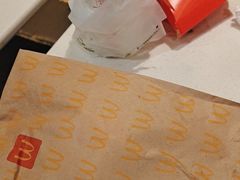 -麦当劳(汉口火车站候车室店)