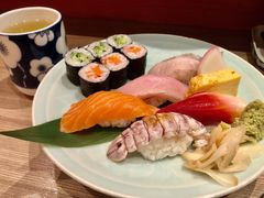三文鱼腩寿司-小山日本料理(太古汇店)