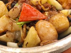 大葱蒜头鸡-荣粤酒家·融合粤菜