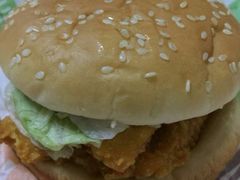 双层泡椒鸡排堡-汉堡王(金鹰天地广场店)