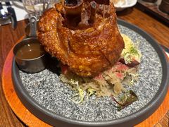 火焰烤猪肘-1886德国汽车餐厅(外滩中央店)