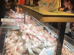 -胖东来生活广场(健康路店)