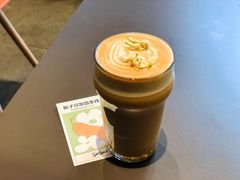 栀子花梨香拿铁-Seesaw Coffee(苏州中心店)