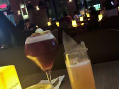 -FOUR PLAY BAR