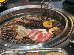 -韩烧牛中牛·甄选黑牛烤肉(黑金店)