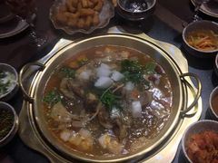 -顶顶汤火牛排火锅·经典铜锅涮肉