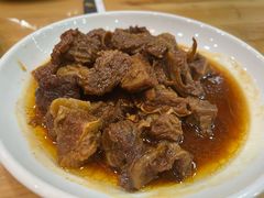 招牌红烧牛肉-红灯笼龙凤饭店(宁波老字号店)