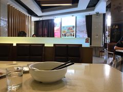 大堂-龙凤点心·饼家(松岗店)