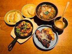 小锅米线-SHAN山(前滩太古里店)