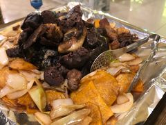石头烤肉-格日勒阿妈蒙古厨房(大召店)