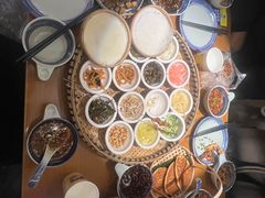 -包整·丝娃娃(一览甲秀楼风景店)