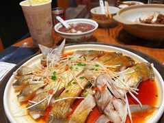 清蒸武昌鱼-汉小城·老铫子藕汤·乡野湖北菜(江汉路吉庆街店)