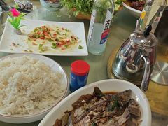 -龙香居海鲜浑锅家常菜·特色驴肉