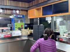 -亮亮面馆(经六路店)