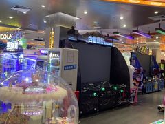 -反斗乐园π·电玩·高空拓展·蹦床(龙华天虹店)