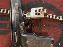 -都市枪神实弹射击俱乐部
