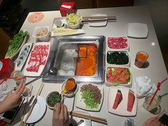 -海底捞火锅鲜切牛肉主题店(长寿路店)