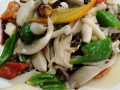 炒杂菌-益恒饭店乡间白族菜(古城总店)