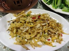 凉拌芭蕉花-蜗牛小馆醉乡民谣云南菜(惠新西里店)