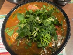招牌炸酱小锅米-肥汁米蘭香港米线(定西路店)