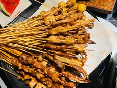 -何师烧烤·香辣蟹·川菜·30年老品牌(太古里旗舰店)