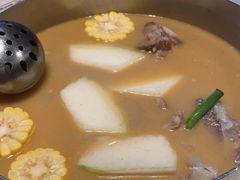 -肥仔文澳门猪骨煲(南京西路店)