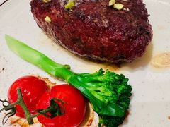 -马克西姆俄罗斯餐厅(通亚街店)