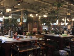 大堂-钢管厂歆瑞源油卤串串香(春熙路太古里店)