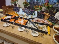 -大中华希尔顿酒店-念自助餐·嗨啤·小龙虾