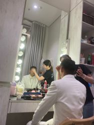 -雪中彩影婚纱摄影·微光艺术中心