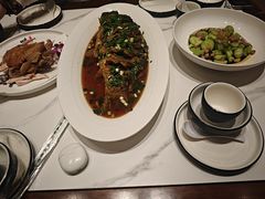 -梅利汴京烤鸭•开封豫菜地标店(东大街店)