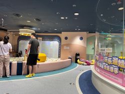 -奈尔宝家庭中心·亲子餐厅(北京东坝万达店)