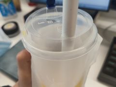 -瑞幸咖啡(大冲商务中心C座店)