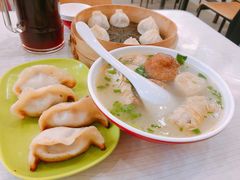 -珊珊小笼馆(仙霞路店)
