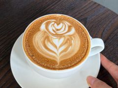 -Common Table · Brunch & Coffee