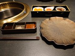 -铭牛烧肉·和牛海鲜自助(高新月牙湖店)