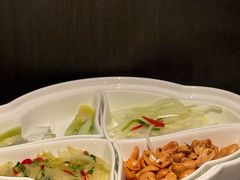 -左庭右院鲜牛肉火锅黑金店(陆家嘴中心店)