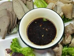 血肠肉肠拼盘-老阿妈乌海蒙餐馆(锦馨园小区店)