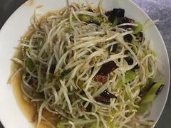炒豆芽-路书奇炝锅绿豆面(万客隆店)